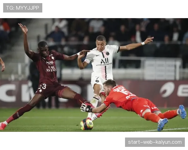 梅斯逆转尼斯，战术调整在下半场收到显著成效